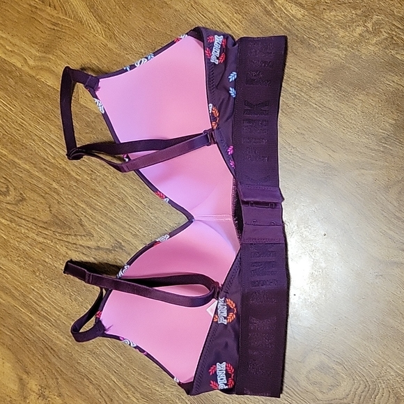 Pink/VS wear everywhere bra - Picture 2 of 2